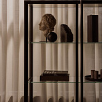 Витрина Lema Galerist LEMA