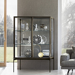 Витрина Lema Galerist LEMA