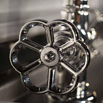 Смеситель для кухни Officine Gullo Deck tap with arch spout / Rubinetto a ponte con getto ad arco OFFICINE GULLO