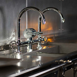 Двойной смеситель с изогнутым изливом Officine Gullo Double mixer with arch spout / Doppio miscelatore con getti ad arco OFFICINE GULLO