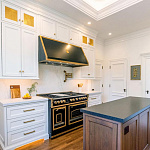 Вытяжка Officine Gullo Professional Pyramid Hood with Vertical Sides / Cappa a piramide con fianchi dritti OFFICINE GULLO